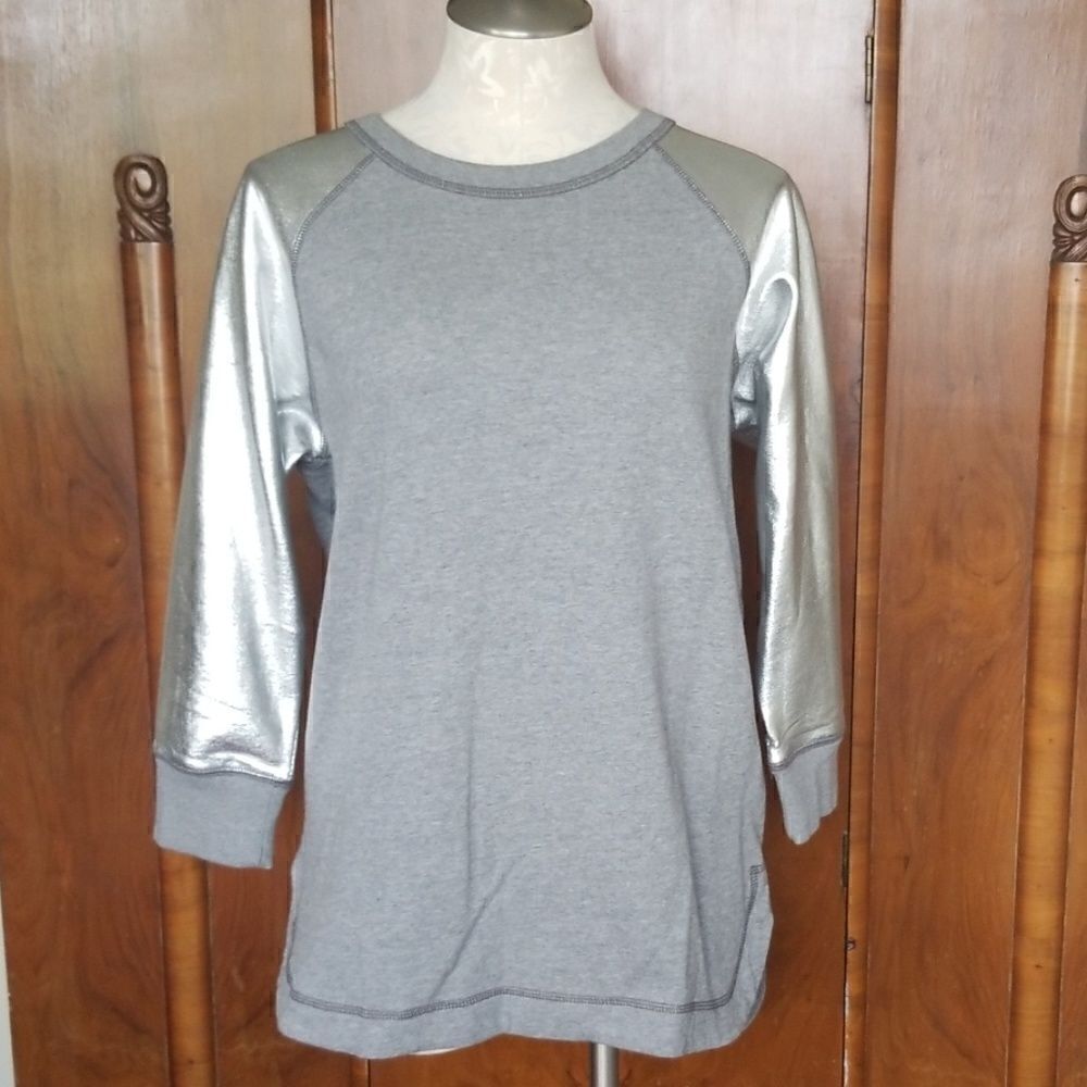 Grey Cotton and Silver Hip Length Sweatshirt,  xs